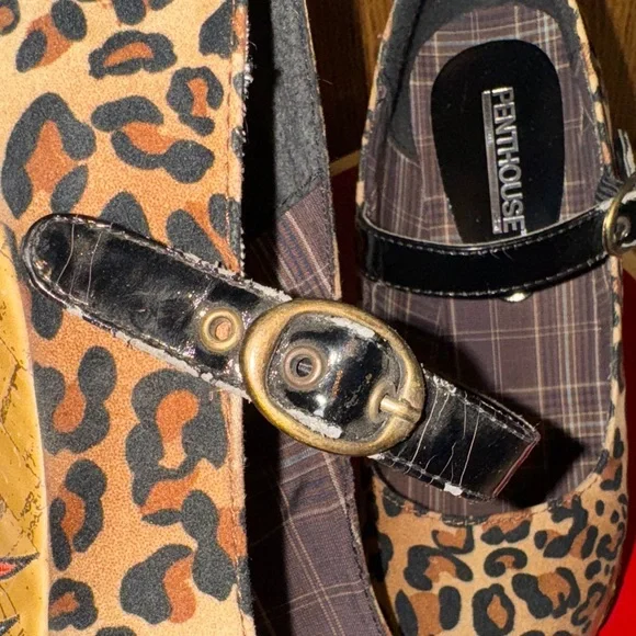 Penthouse by Ellie Shoes Leopard Wedges with embroidery - Picture 5 of 7